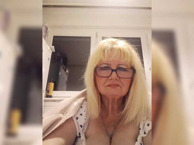 KASANDRABOLOSHKA webcam