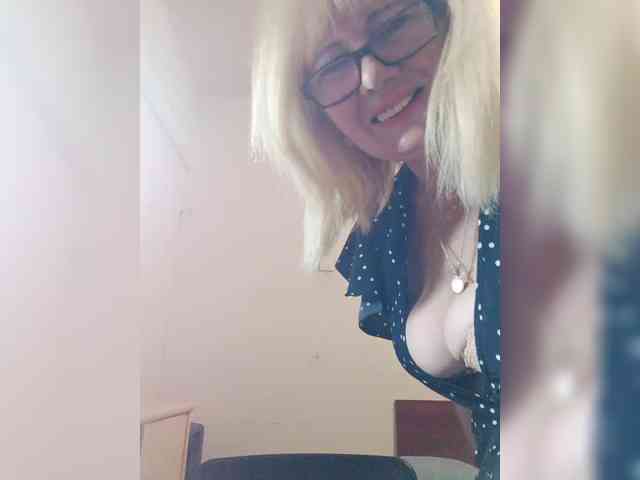 BoloshkaBlonda webcam