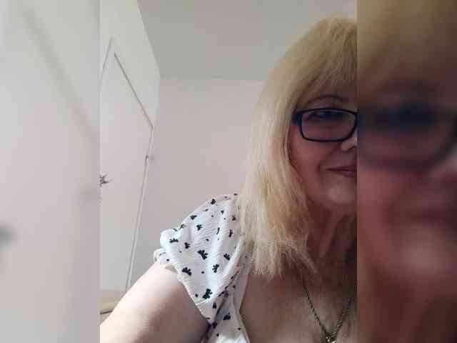 BoloshkaBlonda webcam