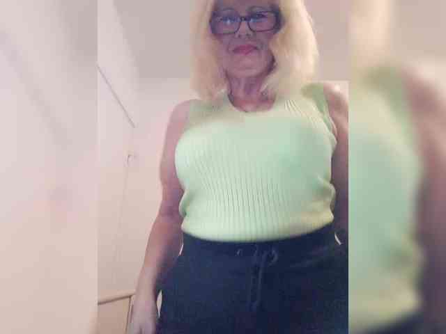 BoloshkaBlonda webcam