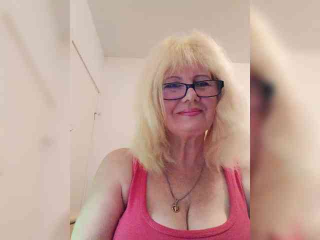 BoloshkaBlonda webcam