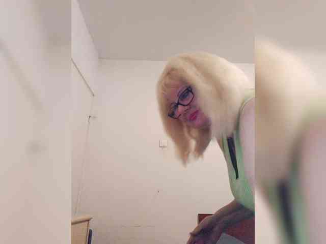 BoloshkaBlonda webcam