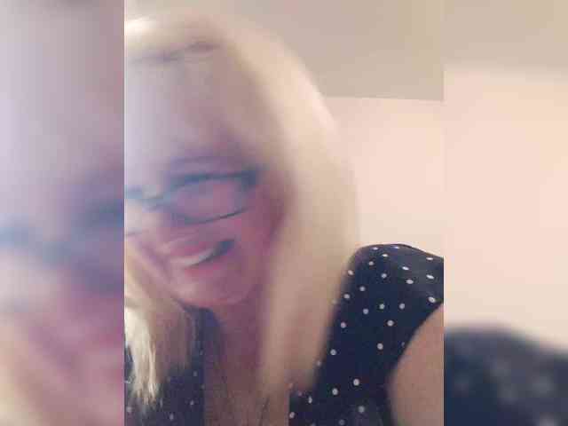 BoloshkaBlonda webcam