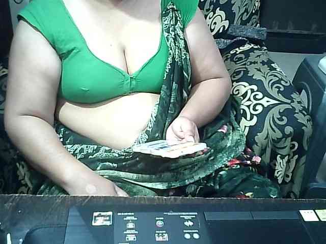 Indianbhabhimilf40 webcam