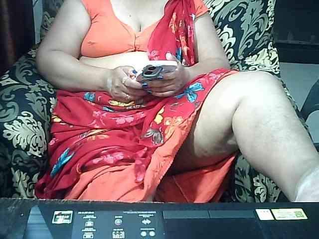 Indianbhabhimilf40 webcam