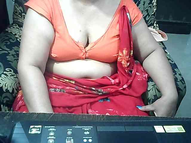 Indianbhabhimilf40 webcam