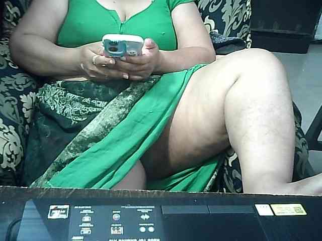 Indianbhabhimilf40 webcam