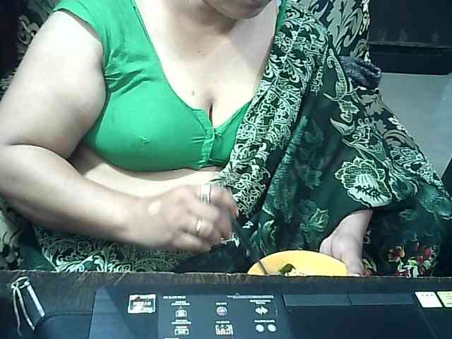 Indianbhabhimilf40 webcam