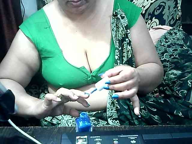 Indianbhabhimilf40 webcam