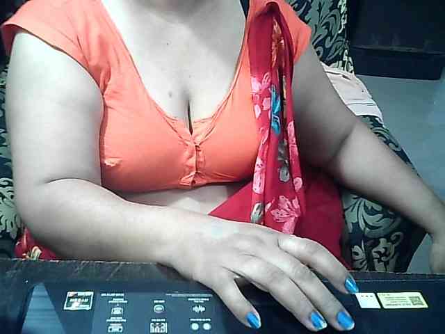 Indianbhabhimilf40 webcam