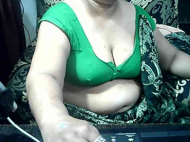 Indianbhabhimilf40 webcam
