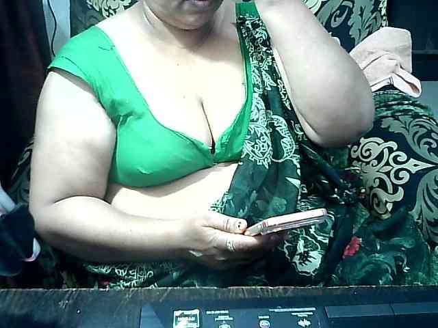 Indianbhabhimilf40 webcam