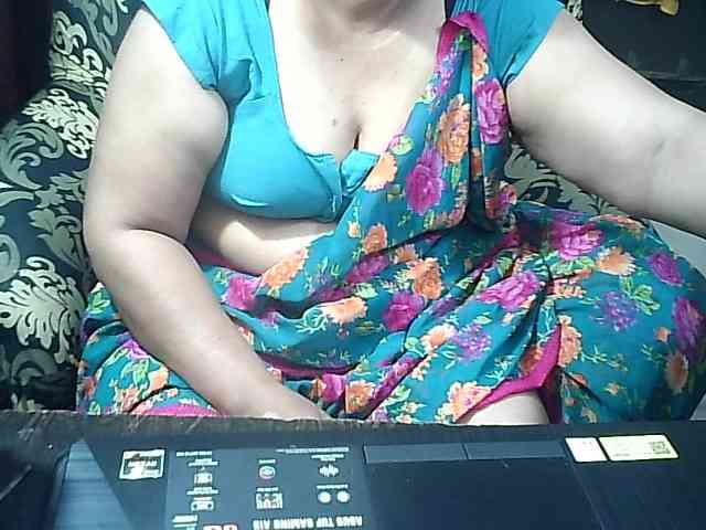 Indianbhabhimilf40 webcam