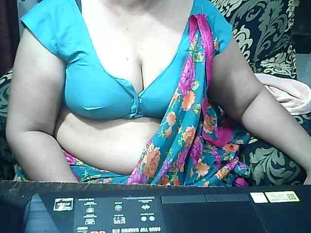 Indianbhabhimilf40 webcam