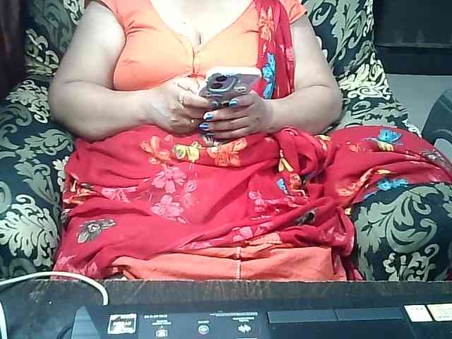 Indianbhabhimilf40 webcam
