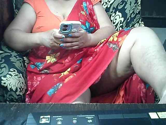 Indianbhabhimilf40 webcam