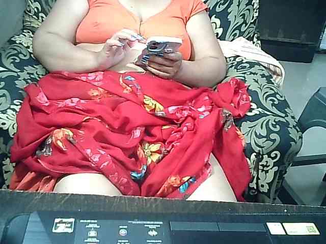 Indianbhabhimilf40 webcam