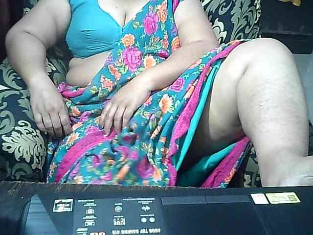 Indianbhabhimilf40 webcam