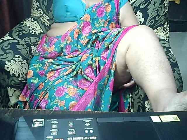 Indianbhabhimilf40 webcam