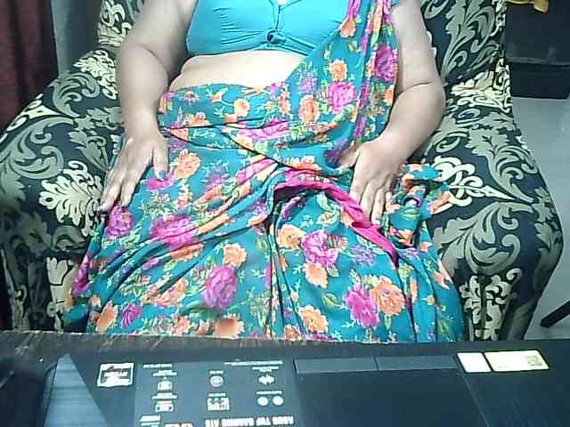 Indianbhabhimilf40 webcam