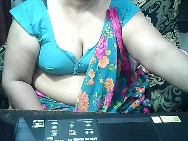 Indianbhabhimilf40 webcam