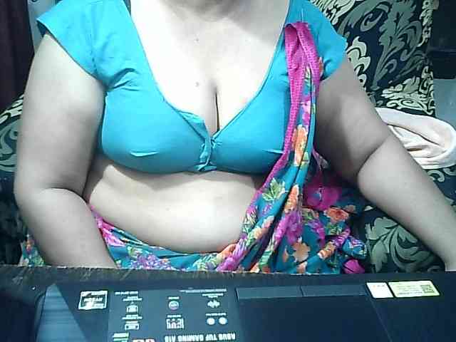 Indianbhabhimilf40 webcam