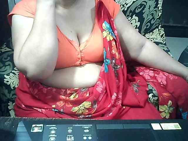 Indianbhabhimilf40 webcam
