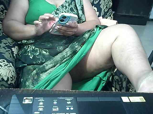 Indianbhabhimilf40 webcam