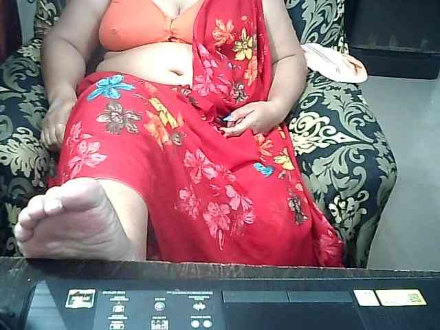 Indianbhabhimilf40 webcam