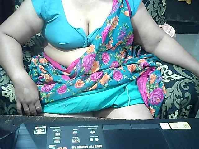 Indianbhabhimilf40 webcam