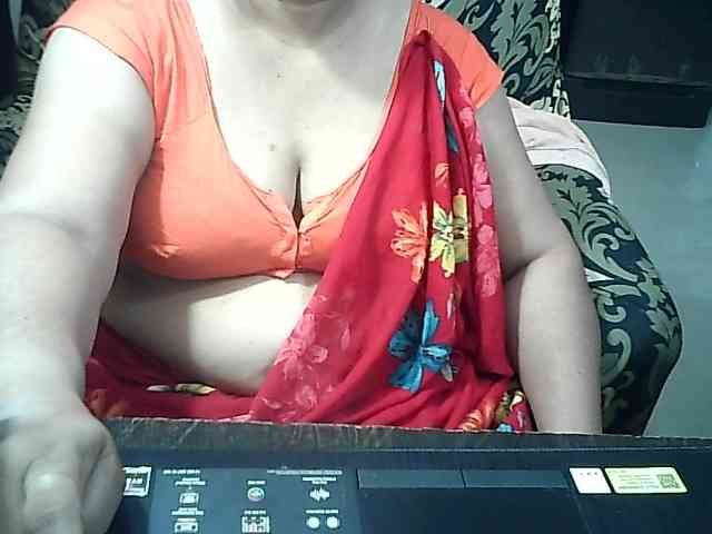Indianbhabhimilf40 webcam