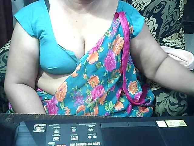 Indianbhabhimilf40 webcam