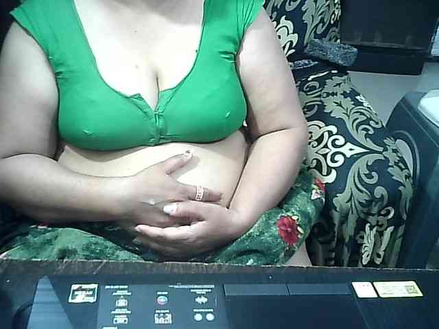 Indianbhabhimilf40 webcam