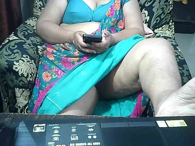Indianbhabhimilf40 webcam