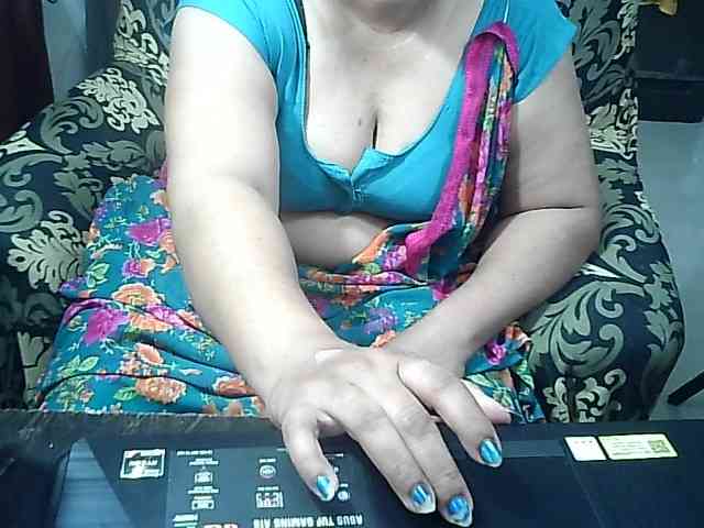 Indianbhabhimilf40 webcam