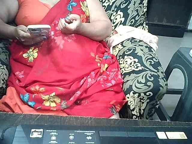 Indianbhabhimilf40 webcam