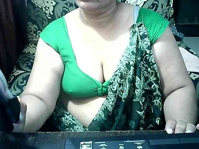 Indianbhabhimilf40 webcam