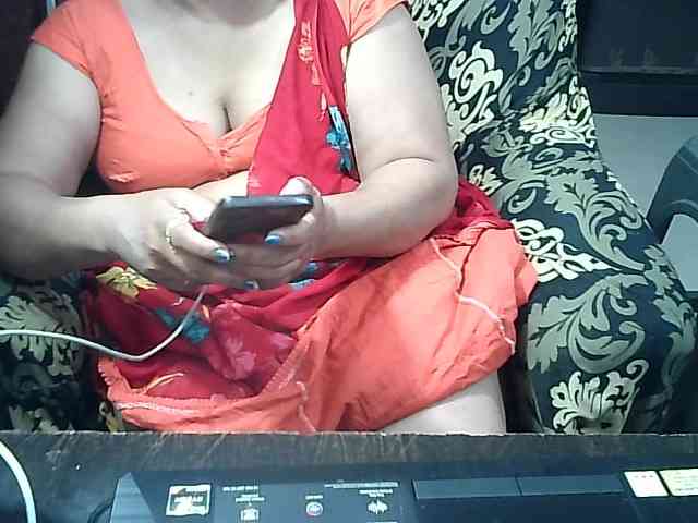 Indianbhabhimilf40 webcam
