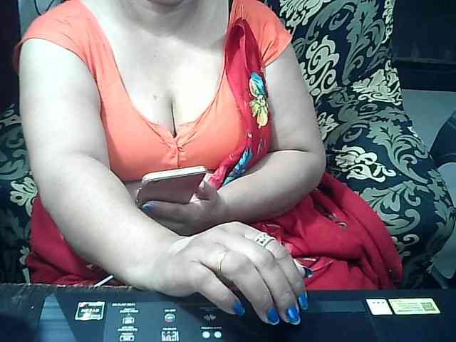 Indianbhabhimilf40 webcam