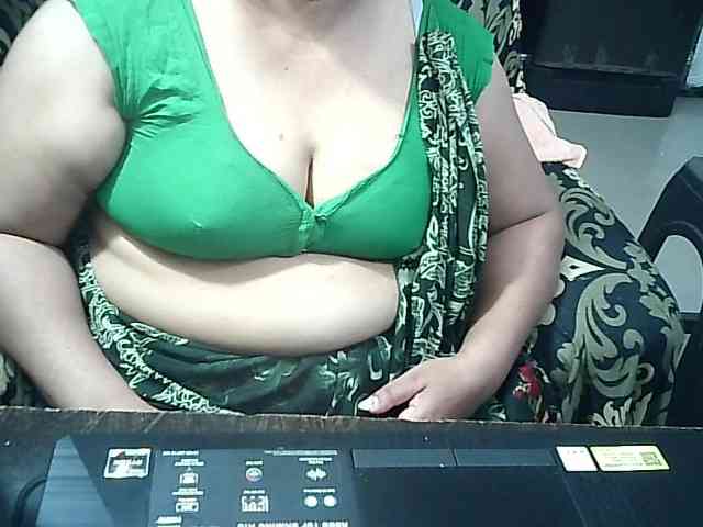 Indianbhabhimilf40 webcam