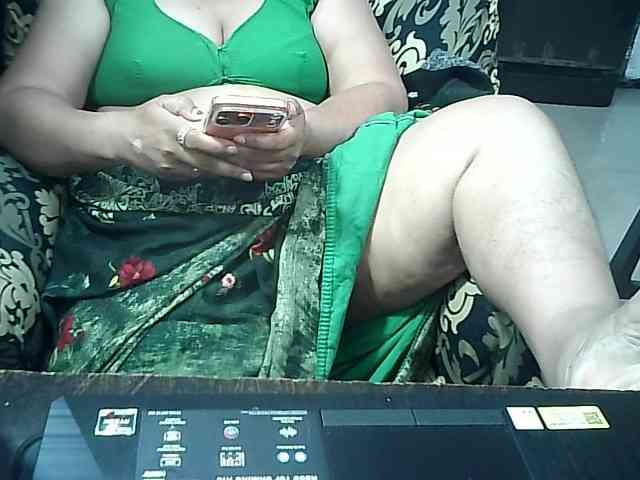 Indianbhabhimilf40 webcam