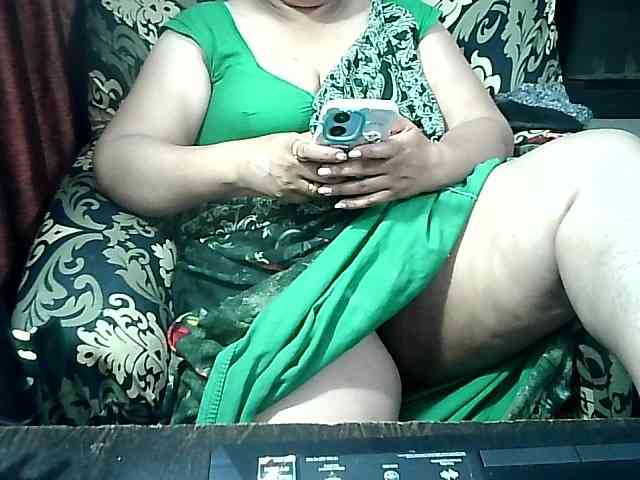 Indianbhabhimilf40 webcam