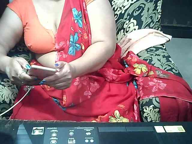 Indianbhabhimilf40 webcam
