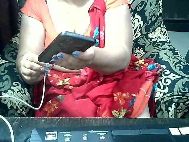 Indianbhabhimilf40 webcam