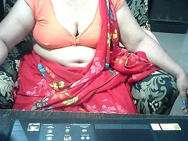 Indianbhabhimilf40 webcam