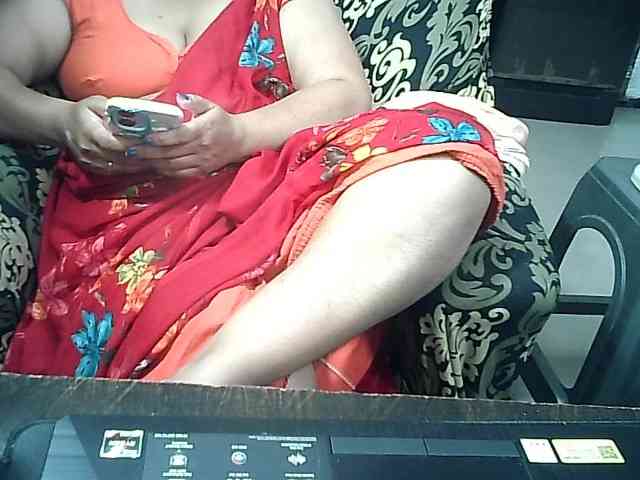 Indianbhabhimilf40 webcam