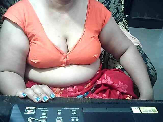 Indianbhabhimilf40 webcam
