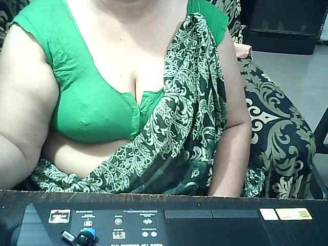 Indianbhabhimilf40 webcam