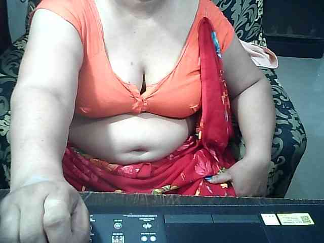 Indianbhabhimilf40 webcam