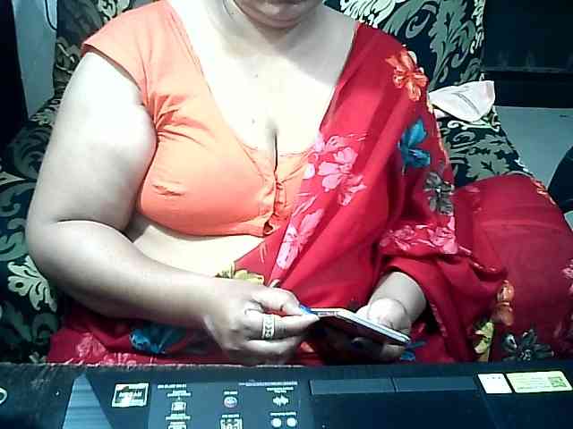 Indianbhabhimilf40 webcam